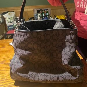 Signature Coach pocketbook. Great condition